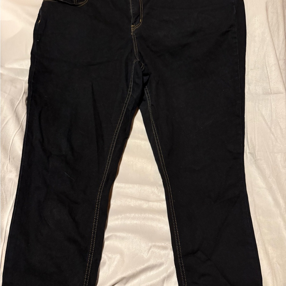 40-Copperflash Sleek Black Ankle Jeans for Women